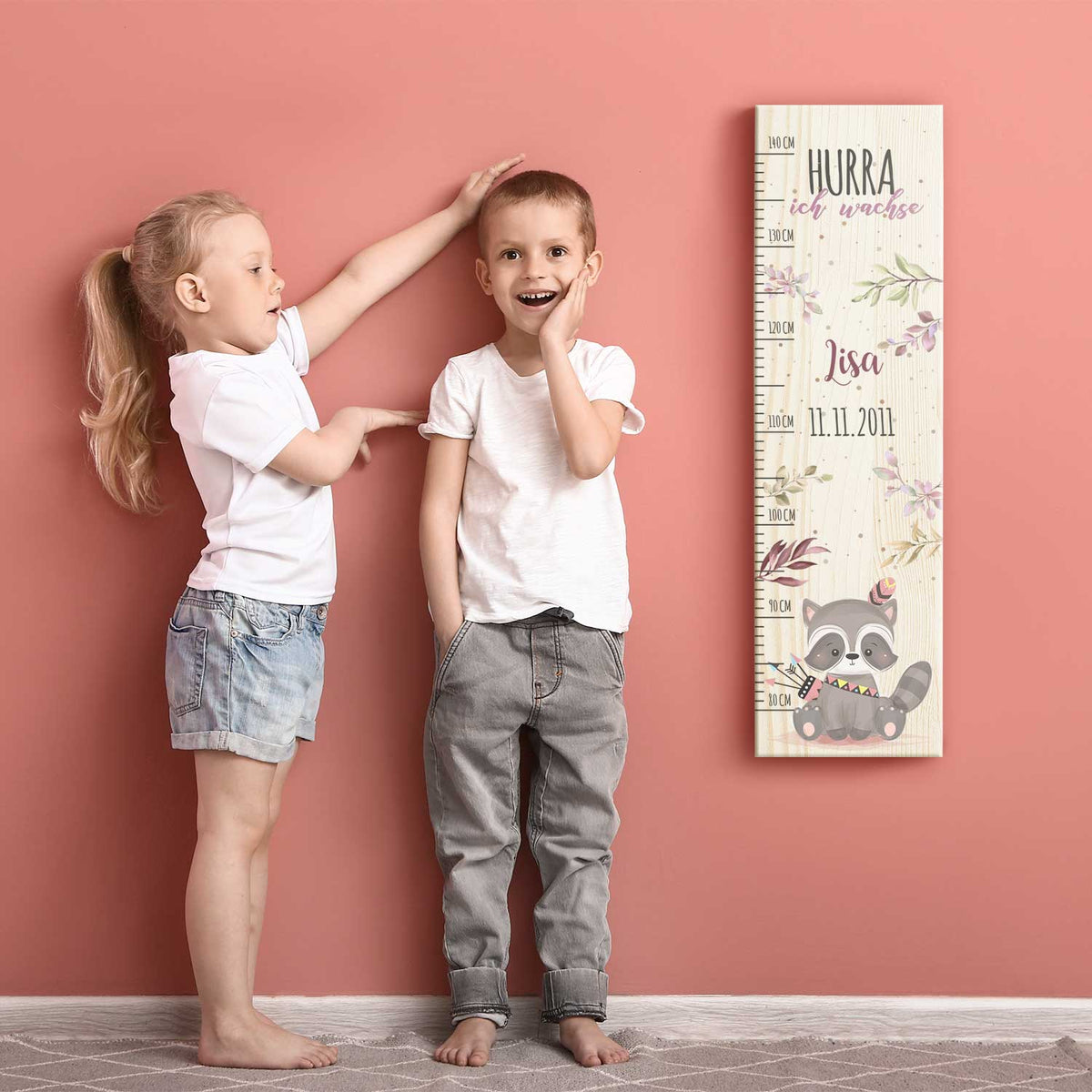Messlatte mit Namen für Kinder im Waschbär Design