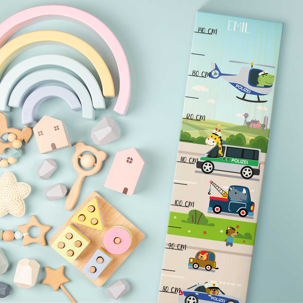 Messlatte mit Namen für Kinder im Polizei Design