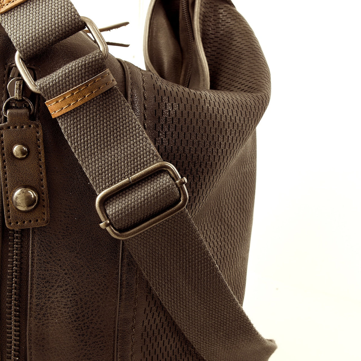 Vintage Beuteltasche mit Reißverschluß Dunkelbraun