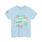Strandurlaub T-Shirt – Retro Sonnenuntergang mit Palmen & ‚Urlaub‘ Wortwolke