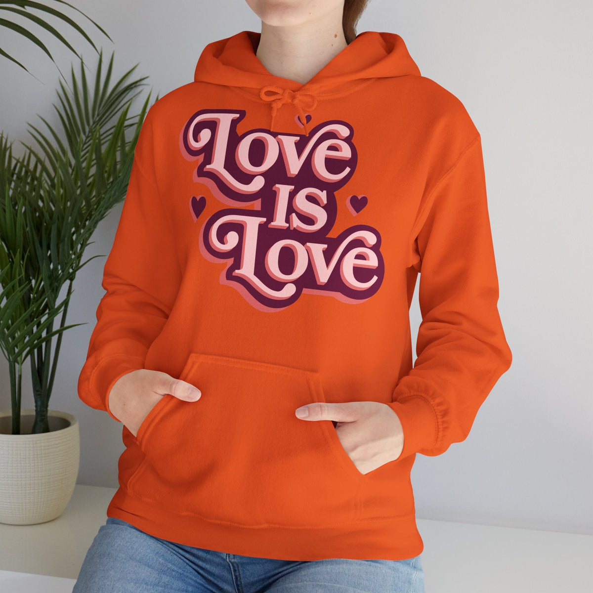 Love Is Love Hoodie – Retro Herz Pride Kapuzenpullover