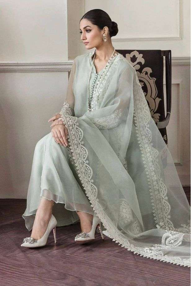 Party Wear Gown In Germany