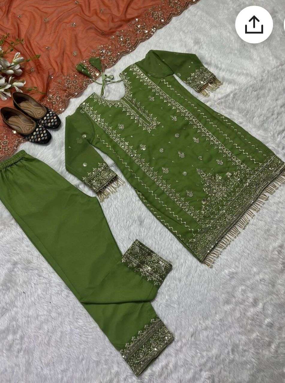 Punjabi Outfit In Germany