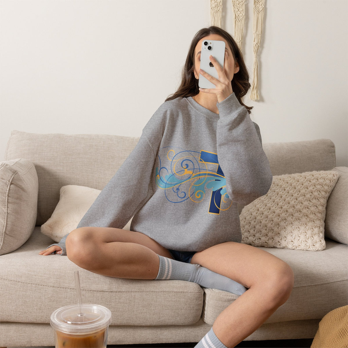 ESTID Unisex Crewneck Pullover | Blaues Kreuz & Wellen-Ornament