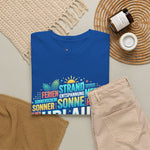 Strandurlaub T-Shirt – Retro Sonnenuntergang mit Palmen & ‚Urlaub‘ Wortwolke
