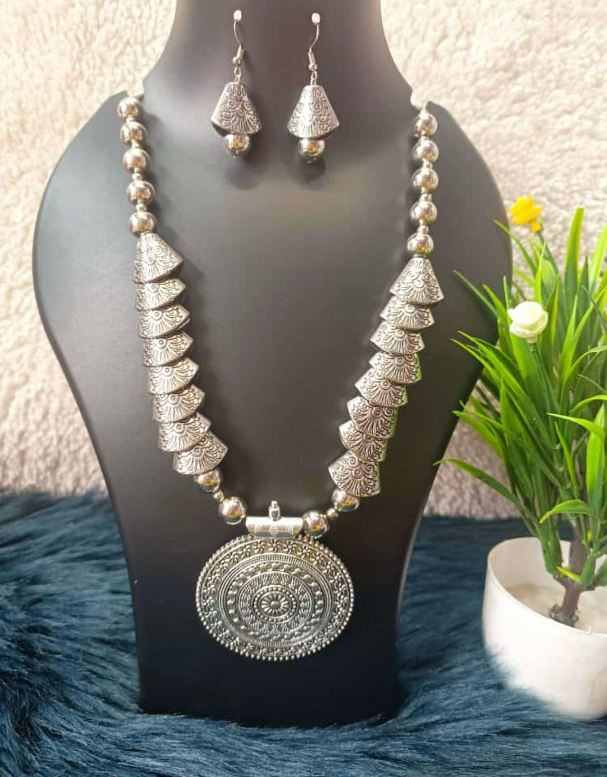 Silver-Plated Stone-Beaded Oxidized Necklace & Earrings Set