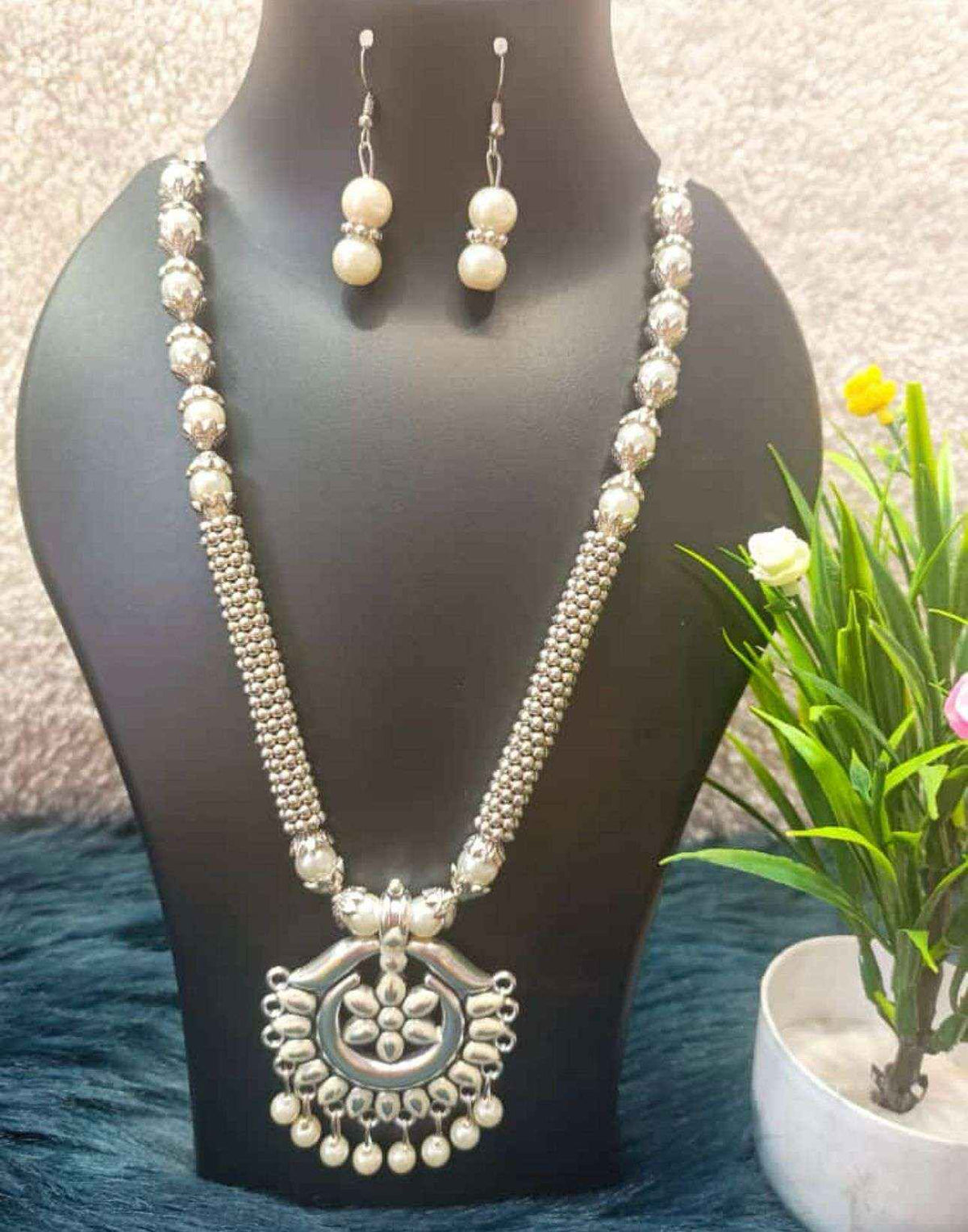 Silver-Plated Stone-Beaded Oxidized Necklace & Earrings Set