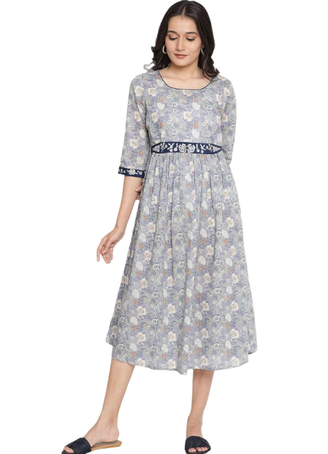 Ethnic Dress In Berlin Namma Markt