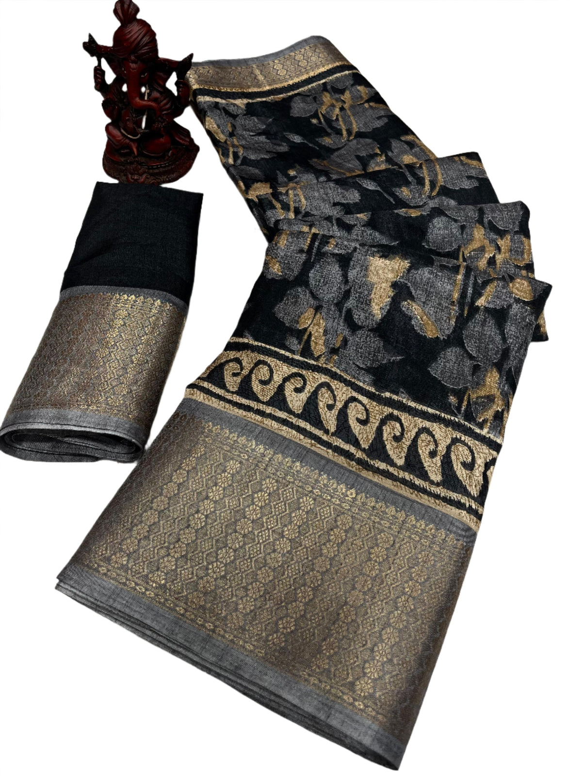 Dola Silk Saree In Berlin