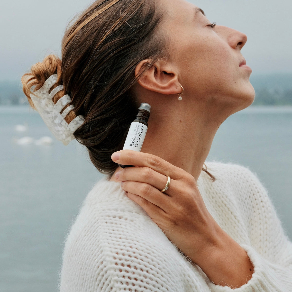 Lusttropfen: Sinnliches Körper- & Massageöl