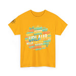 Strandurlaub T-Shirt – Retro Sonnenuntergang mit Palmen & ‚Urlaub‘ Wortwolke