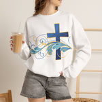 ESTID Unisex Crewneck Pullover | Blaues Kreuz & Wellen-Ornament