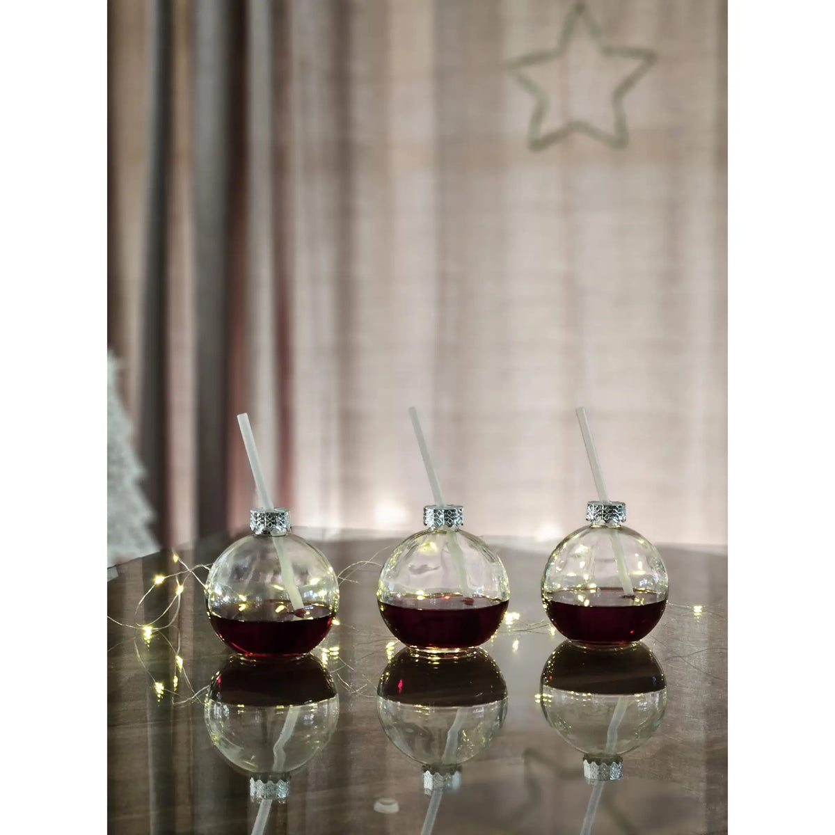 4 Trinkgläser Weihnachtskugel Trinkhalm Glas transparent Weihnachtskugel 400 ml