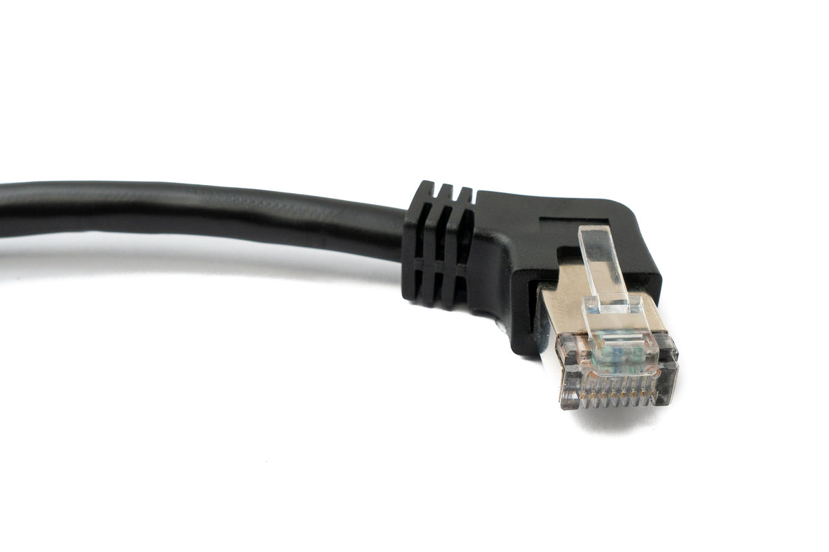 LAN Kabel 30 cm 8P8C Stecker zu Buchse Winkel Schraube in Schwarz | System-S