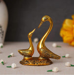 Metal Kissing Duck Showpiece for Home and Living Room Decor