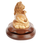 Löwe und Lamm – Symbol des Friedens aus Olivenholz (20 cm)