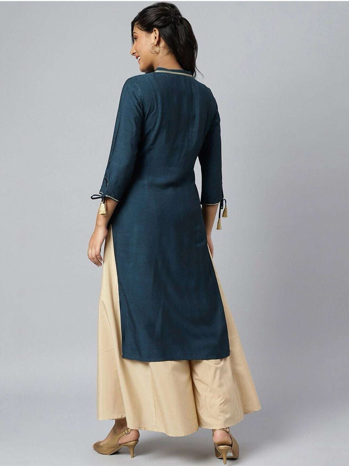 Women Blue & Gold-Toned Yoke Design Thread Work Kurta