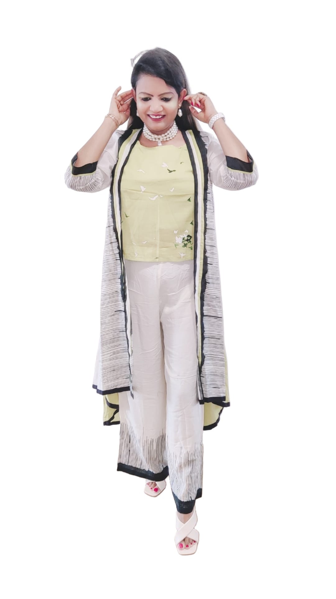 3 Pcs Deginer Outfit(Short Top + Pant + Shrug)