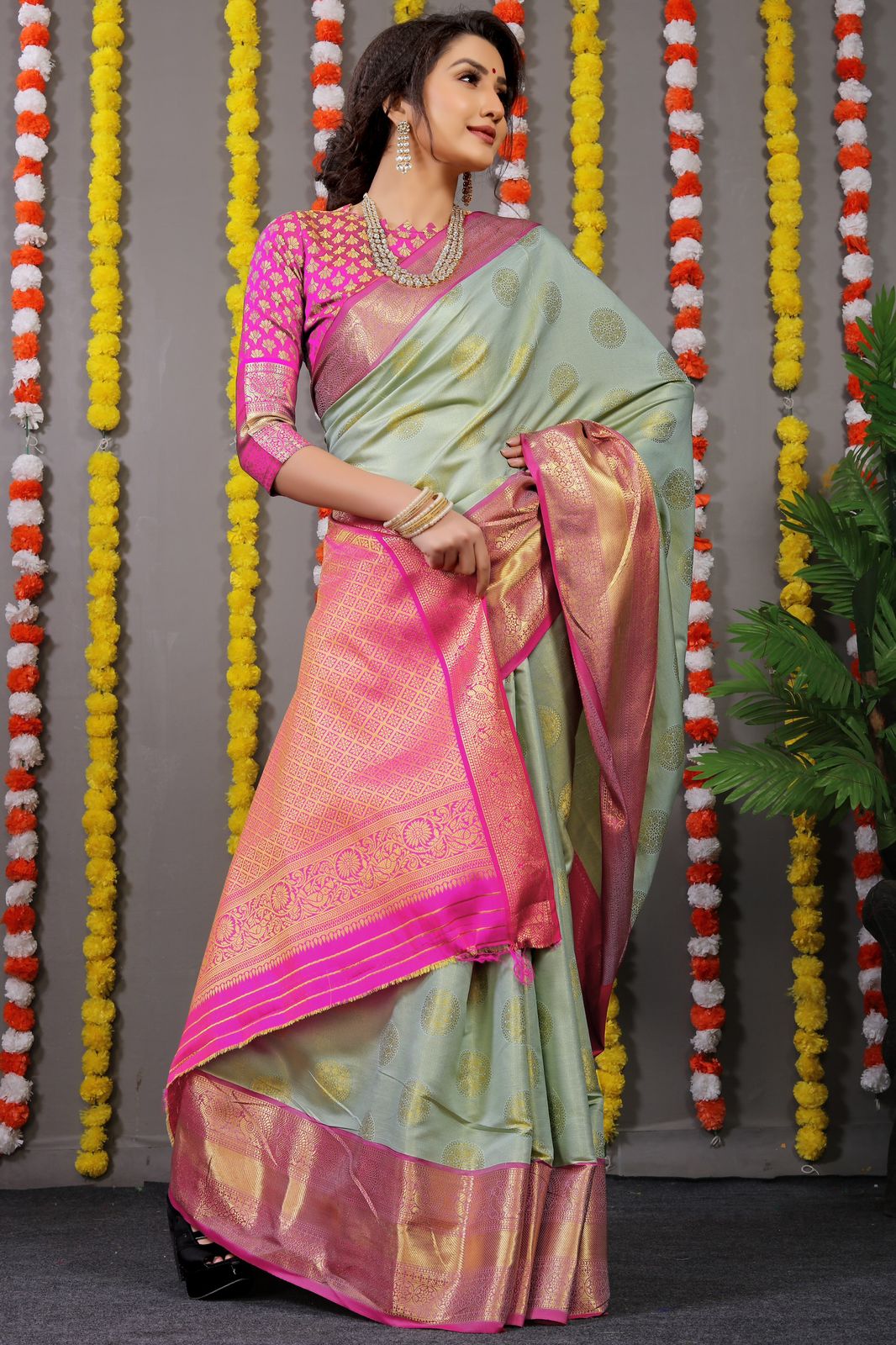 Kanchipuram Handloom Weaving Silk Saree