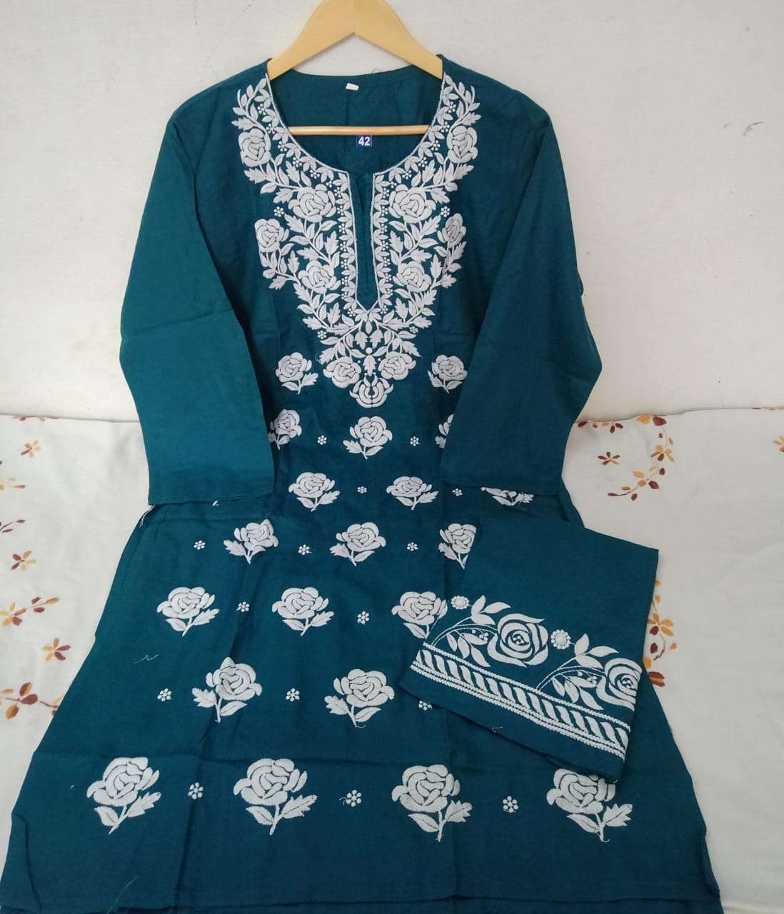 Lucknowi Chikankari Kurta Set In Germany
