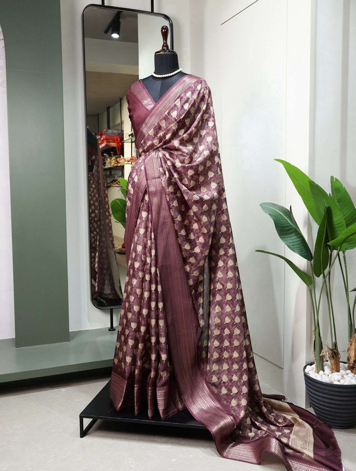 * Dola Silk Saree(New Collection)