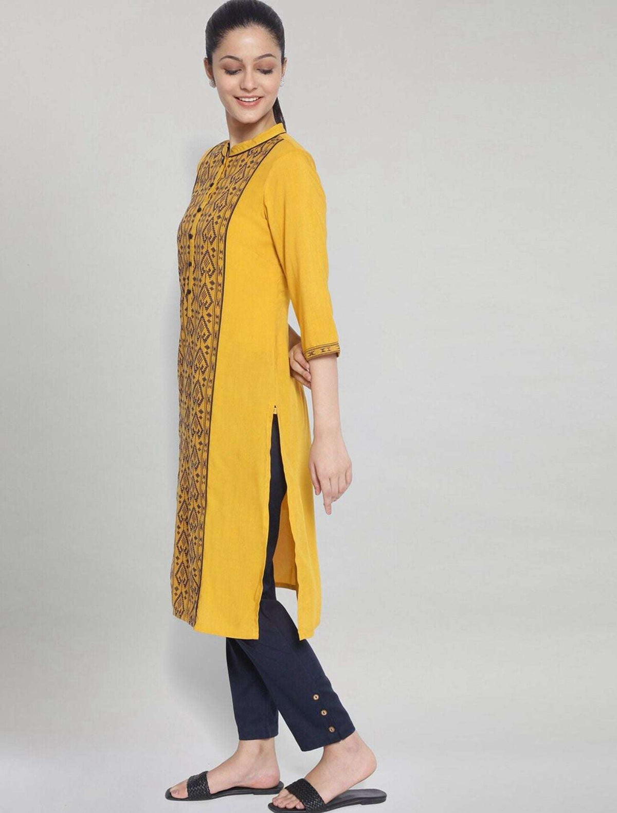Women Yellow Ethnic Motifs Printed Kurta