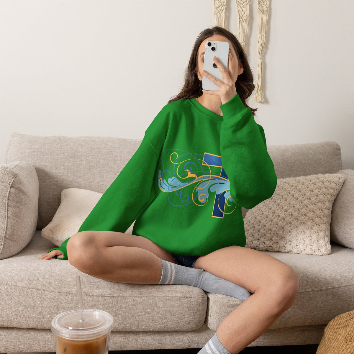 ESTID Unisex Crewneck Pullover | Blaues Kreuz & Wellen-Ornament