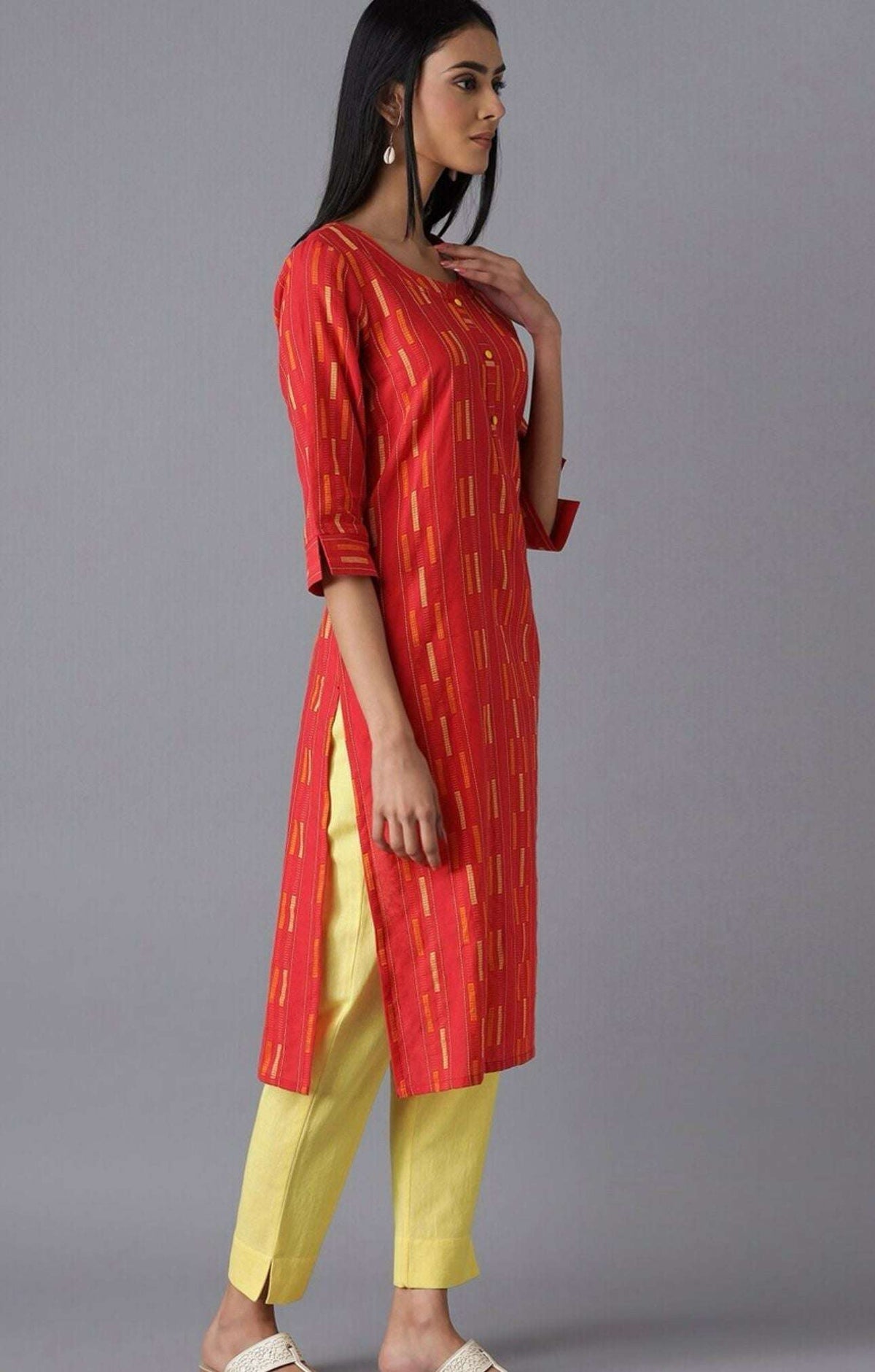 Red Printed Kurta in Germany