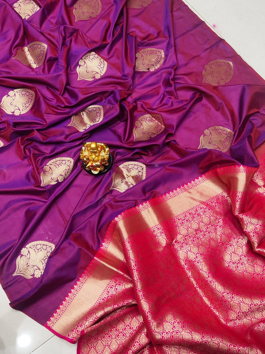 Aaradhna silk Saree with Wiving Gold Zari Purple