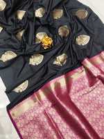 Aaradhna silk Saree with Wiving Gold Zari black