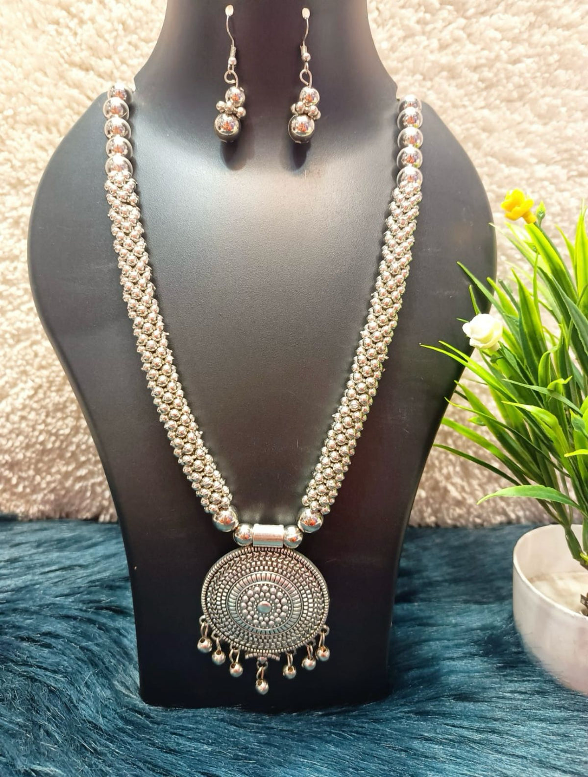 Silver-Plated Stone-Beaded Oxidized Necklace & Earrings Set