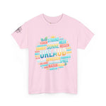 Strandurlaub T-Shirt – Retro Sonnenuntergang mit Palmen & ‚Urlaub‘ Wortwolke