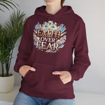 Faith Over Fear Hoodie – Jesus Kreuz Kapuzenpullover | Christliches Sweatshirt