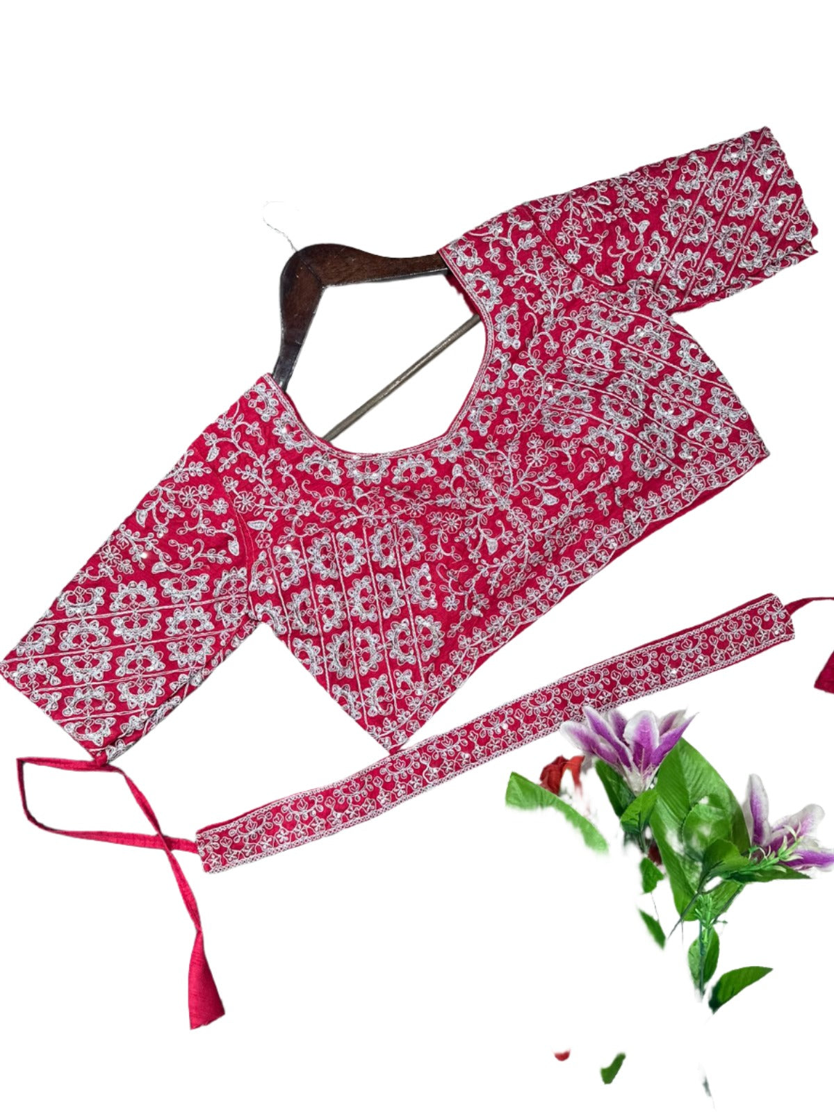 Ready To Wear Saree With Stitched Blouse In Germany