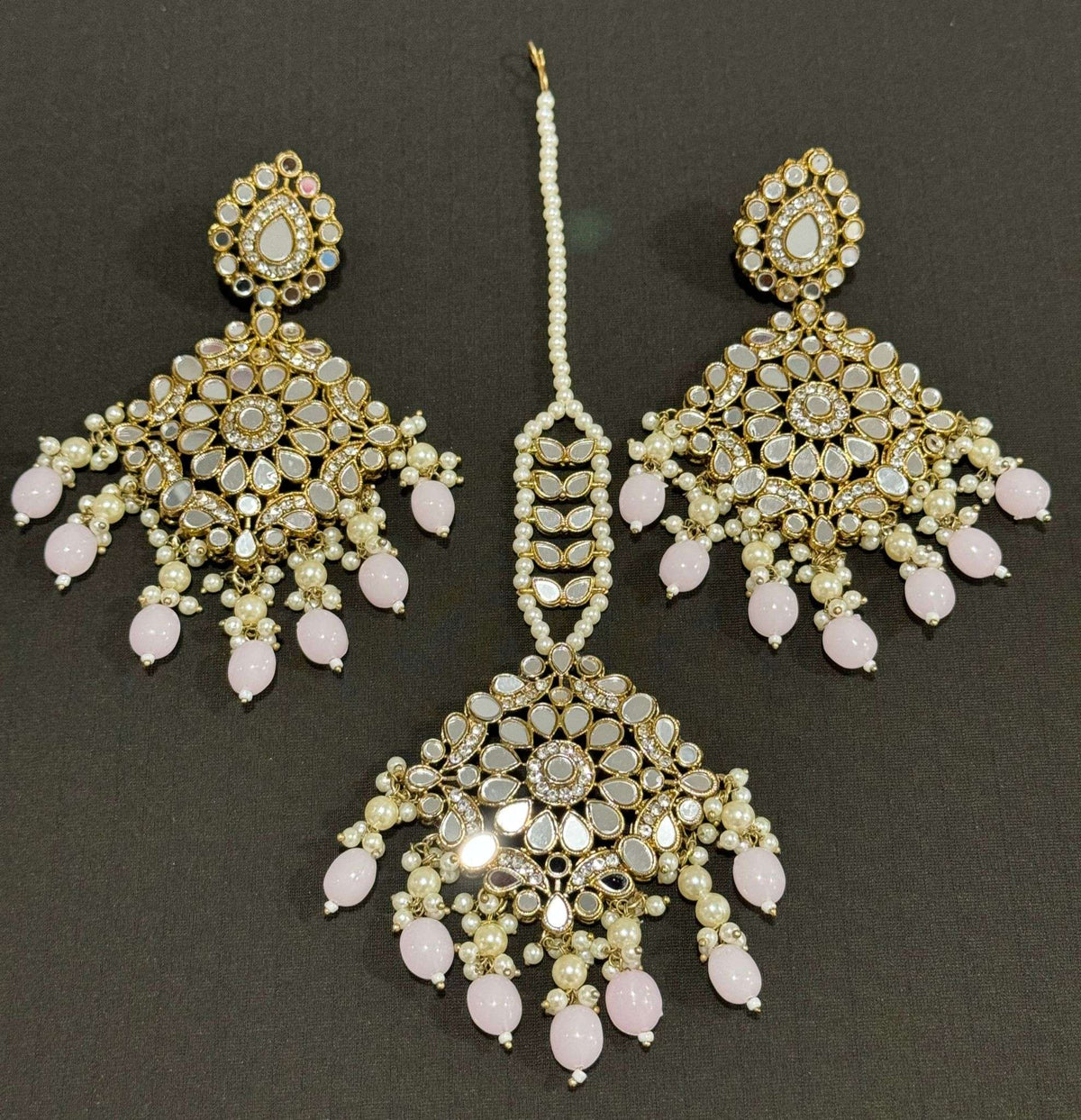 Mirror Kundan Earrings With Maang Tikka