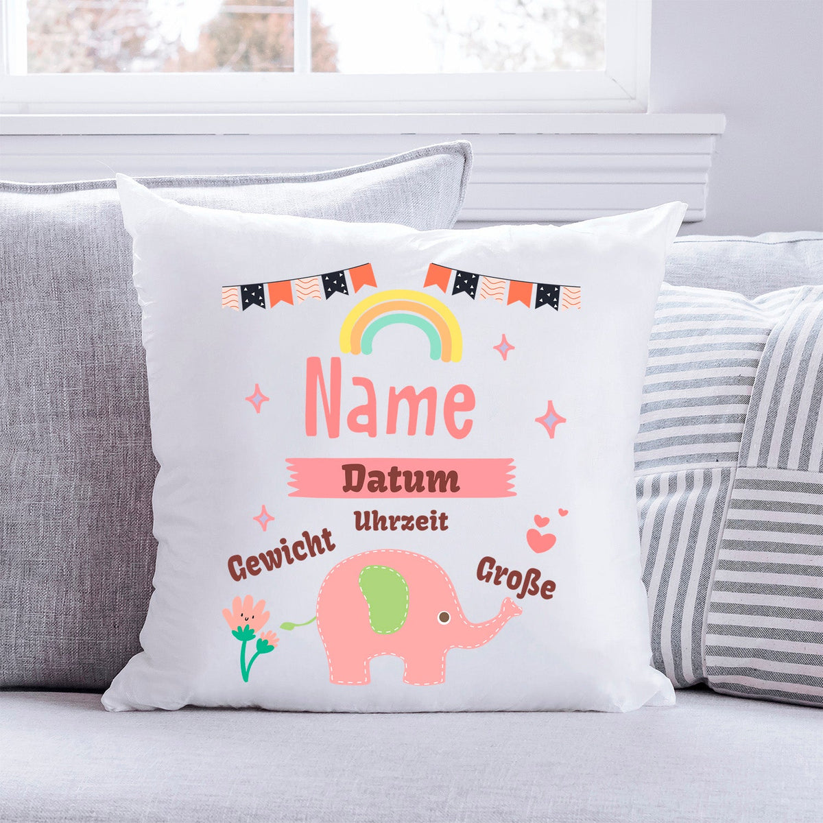 Bedrucktes Kissen mit Babydaten und Elefant