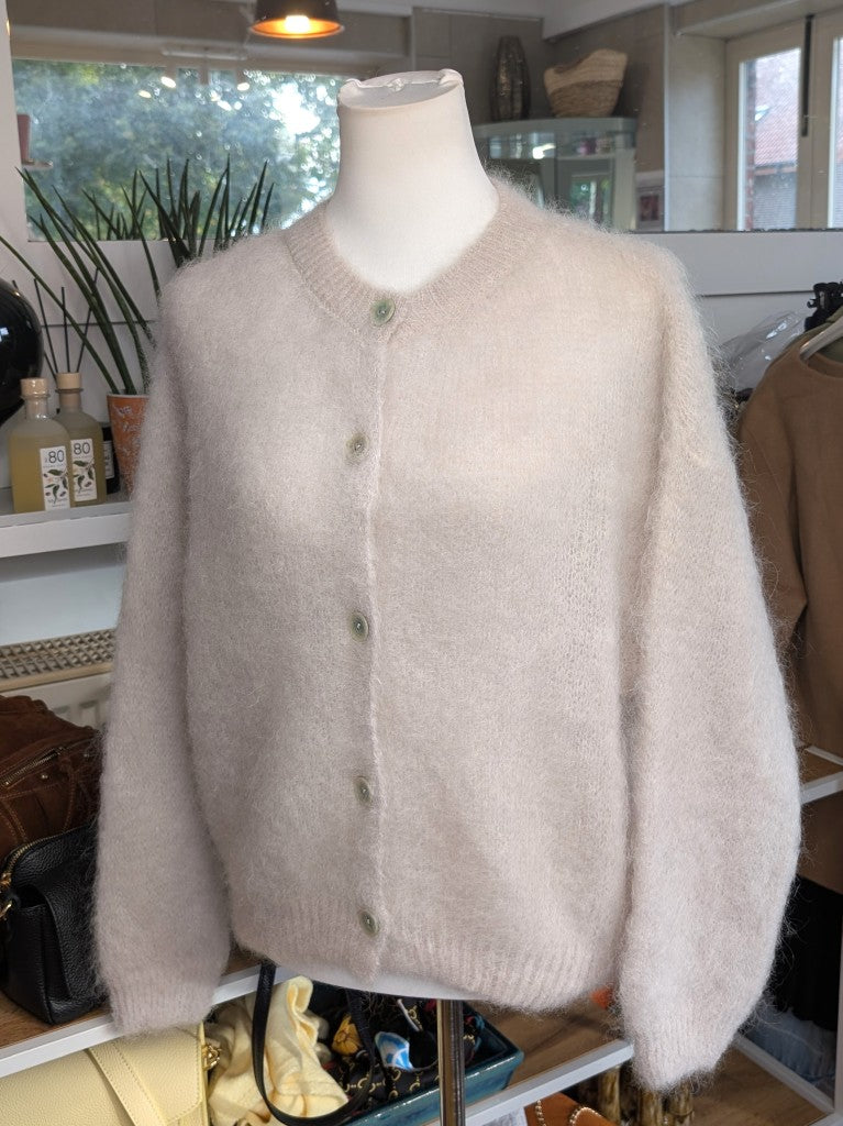 Cardigan Strickjacke 80% Soft Kid Mohair große helle Perlmuttknöpfe Beige One Size - von Mioni Italien 28018