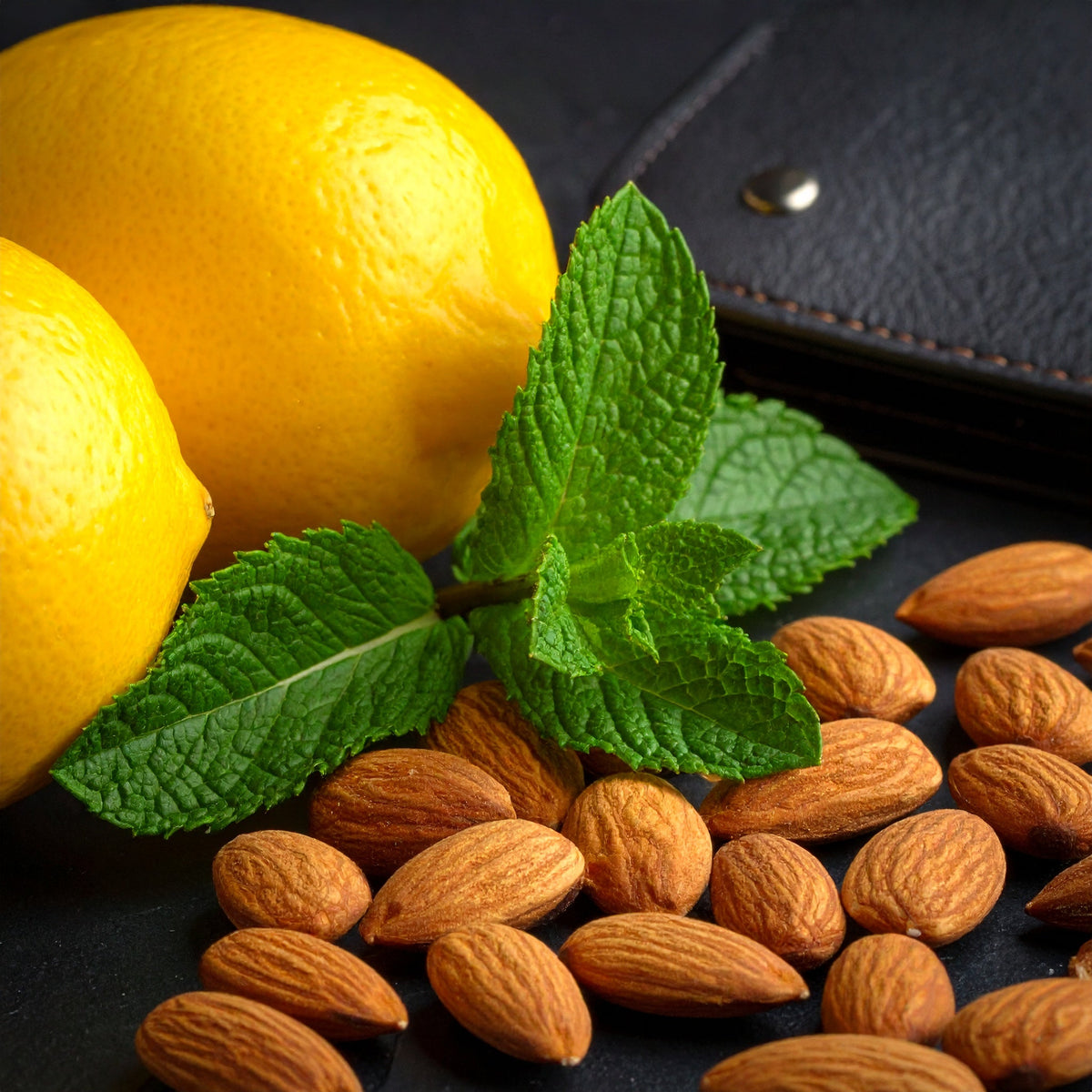 Lemon & Oud