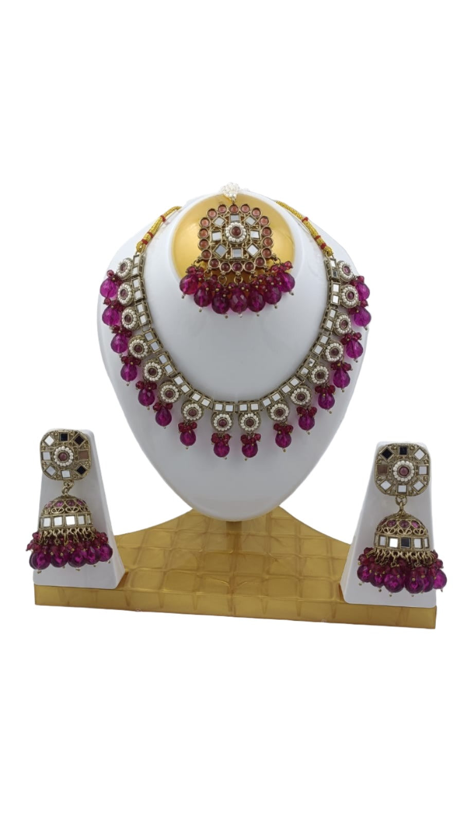 Mirror Necklace With earring and Mangtika in Hamburg