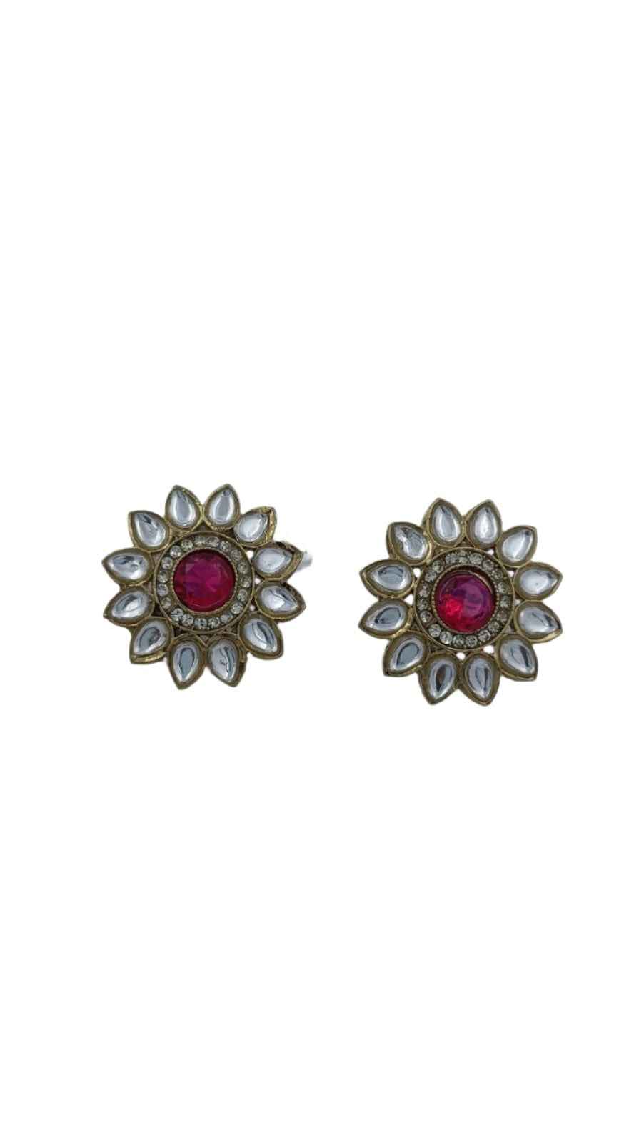 Kundan Stud Earring in Cologne