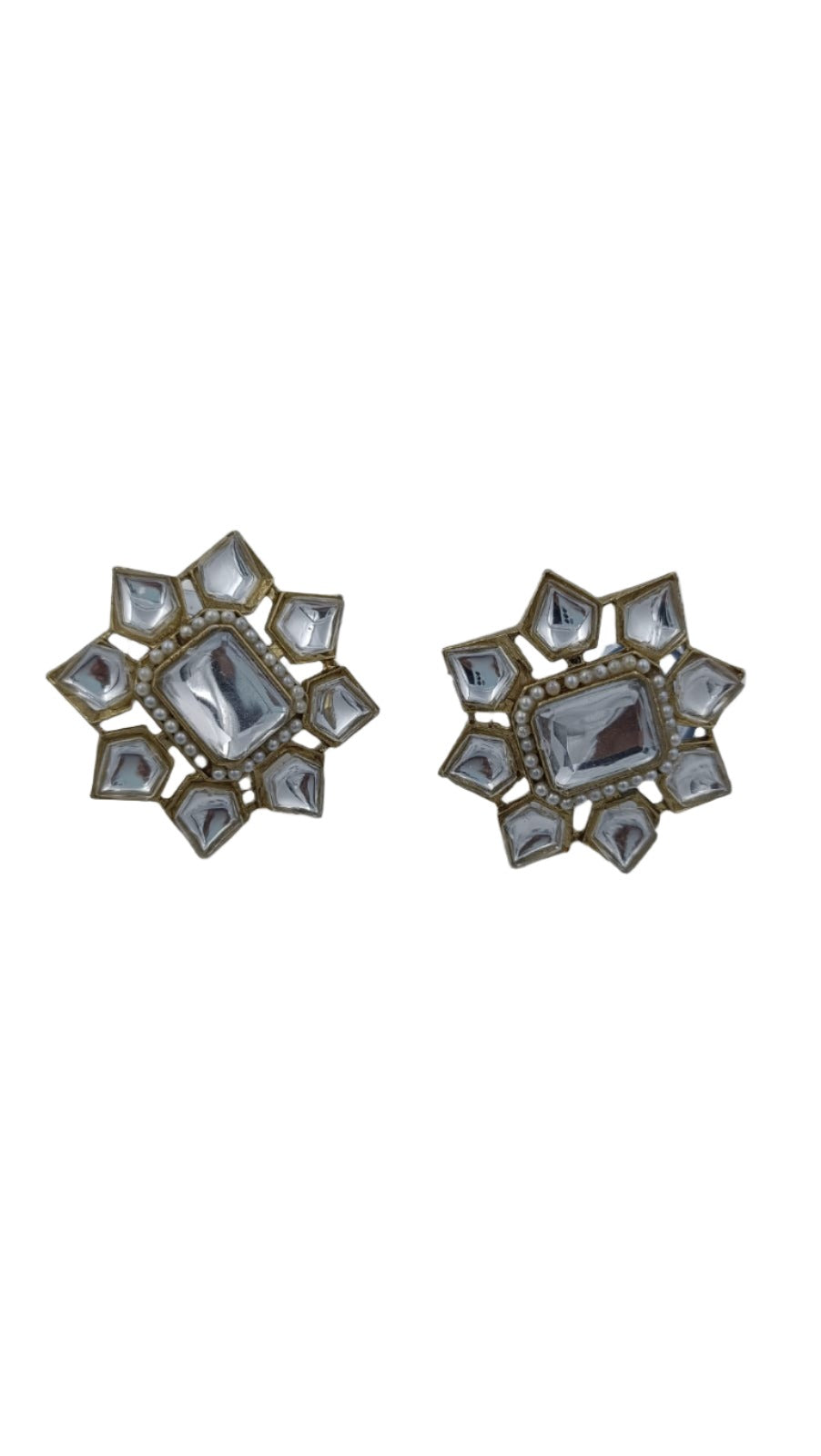 Kundan Stud Earring in Essen