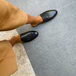 Chappal in Black