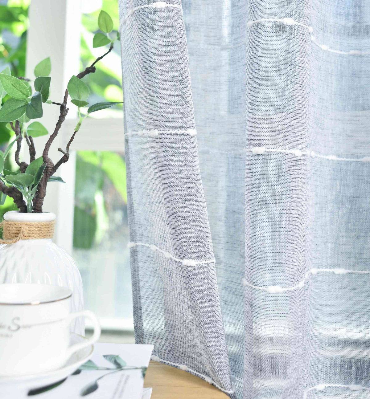 Halbtransparente Gardine mit Ösen »Kassel« Chenille Leinenbindung Streifen Grobfaserig 202470