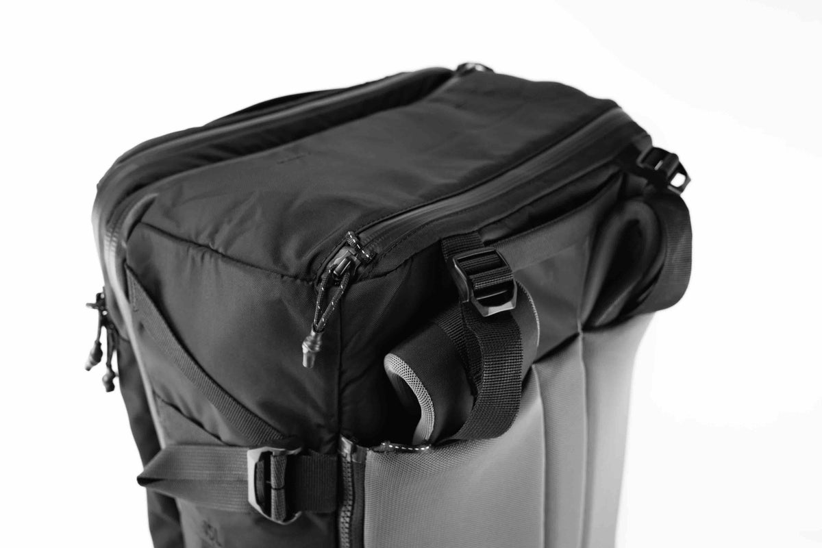 Matador GlobeRider45 Travel Backpack (black) - Handgepäckkonformer Rucksack für Weltreisen (45 liter) von Matador