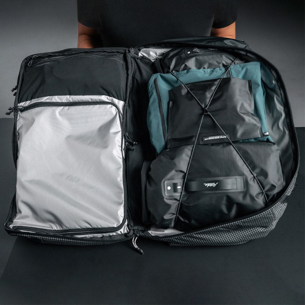 Matador GlobeRider45 Travel Backpack (black) - Handgepäckkonformer Rucksack für Weltreisen (45 liter) von Matador