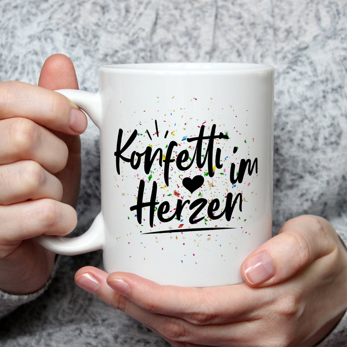 Bedruckte Tasse mit Spruch Konfetti im Herzen