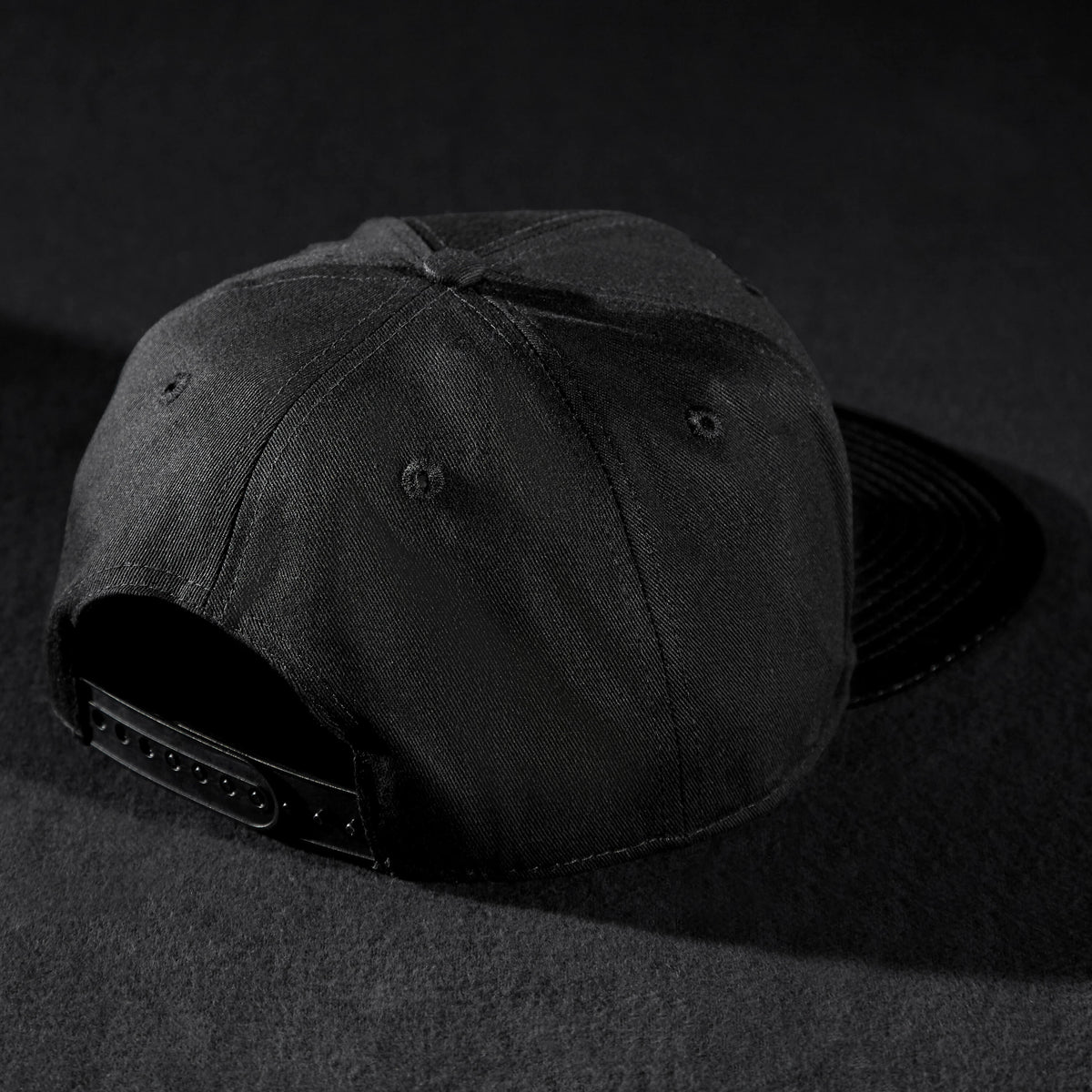 Snapback Cap - Black & Black Carbon