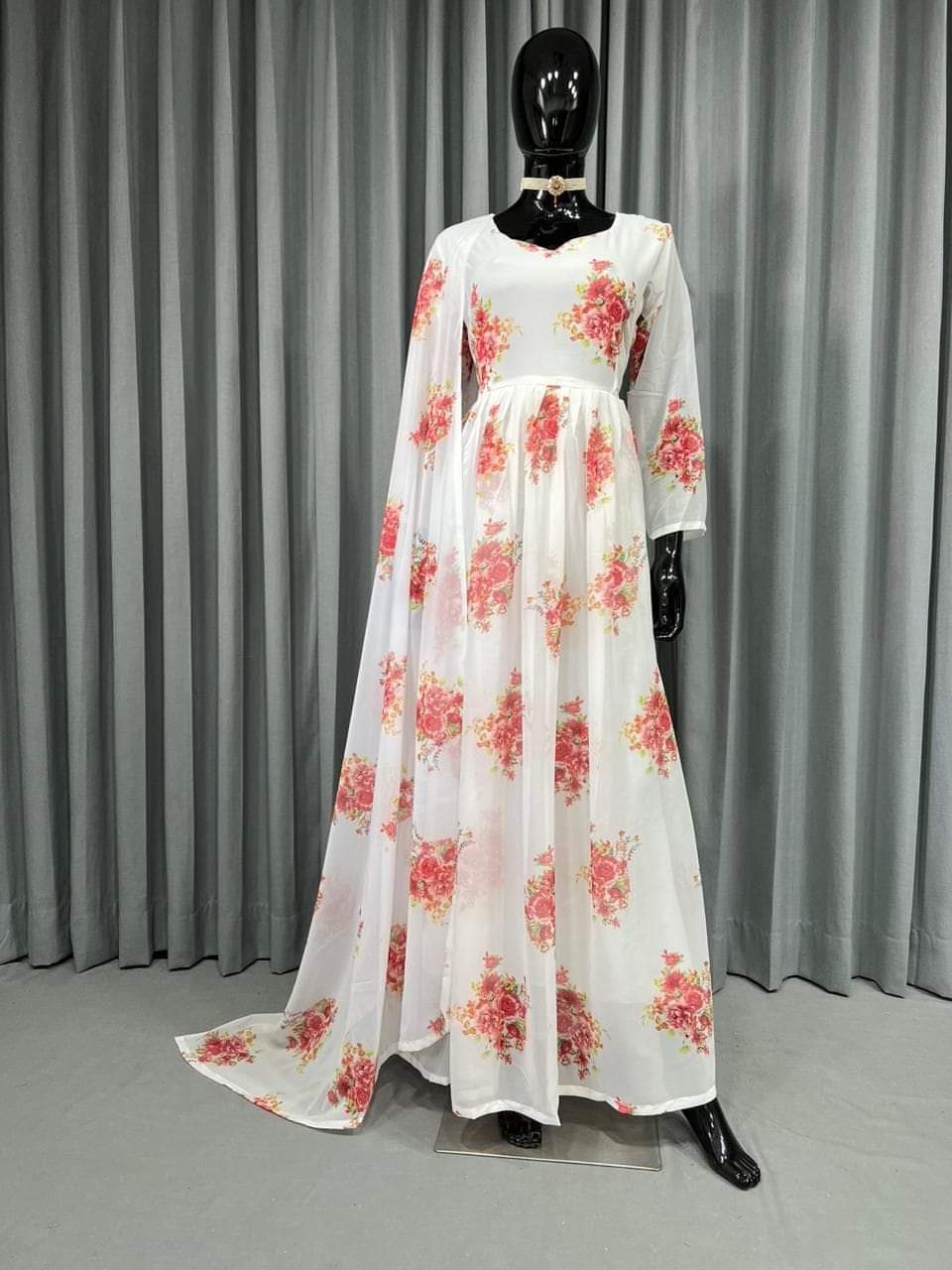 Beautiful Designer Pakistani Suit On havy Faux Gorgette fabric