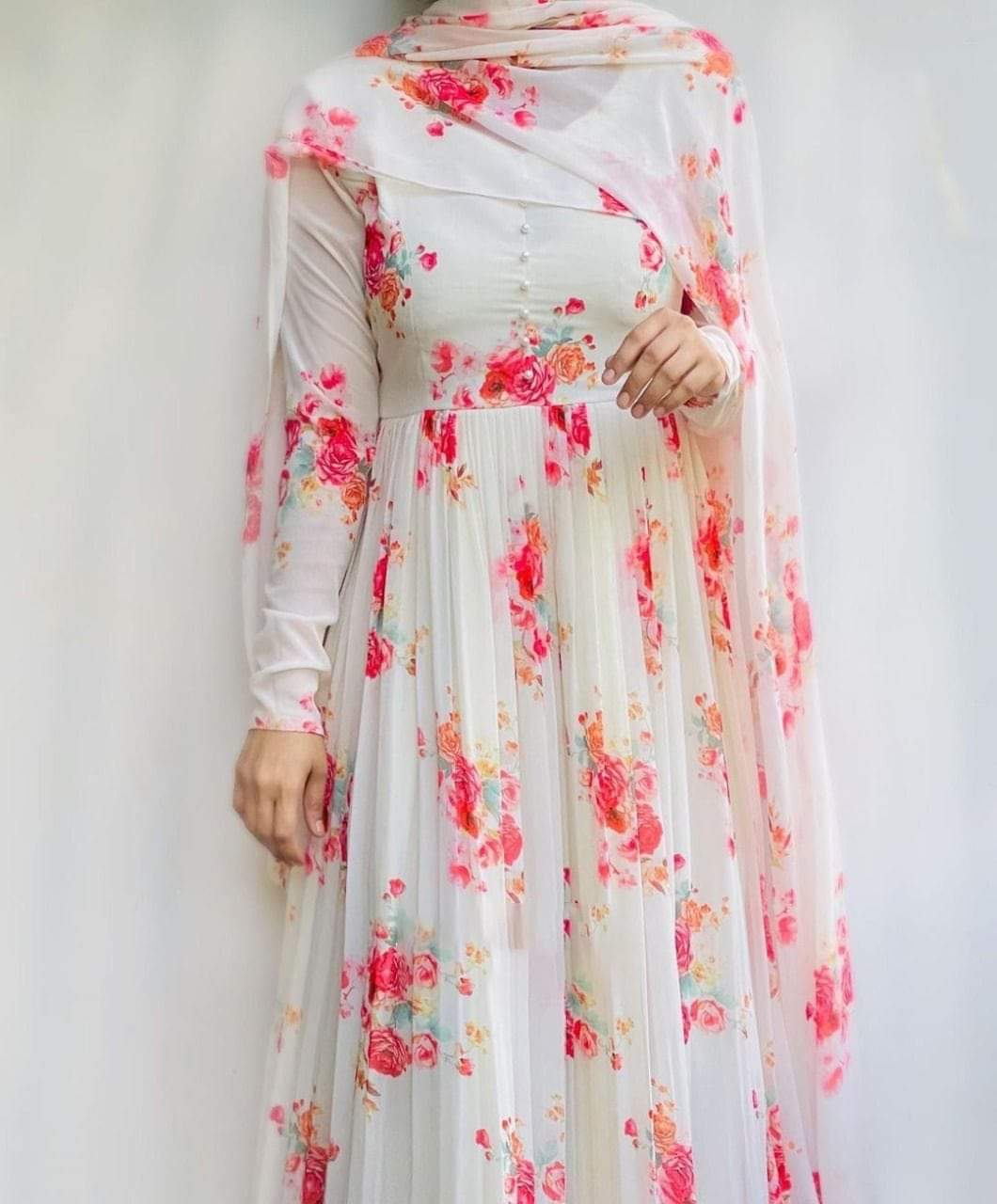Beautiful Designer Pakistani Suit On havy Faux Gorgette fabric