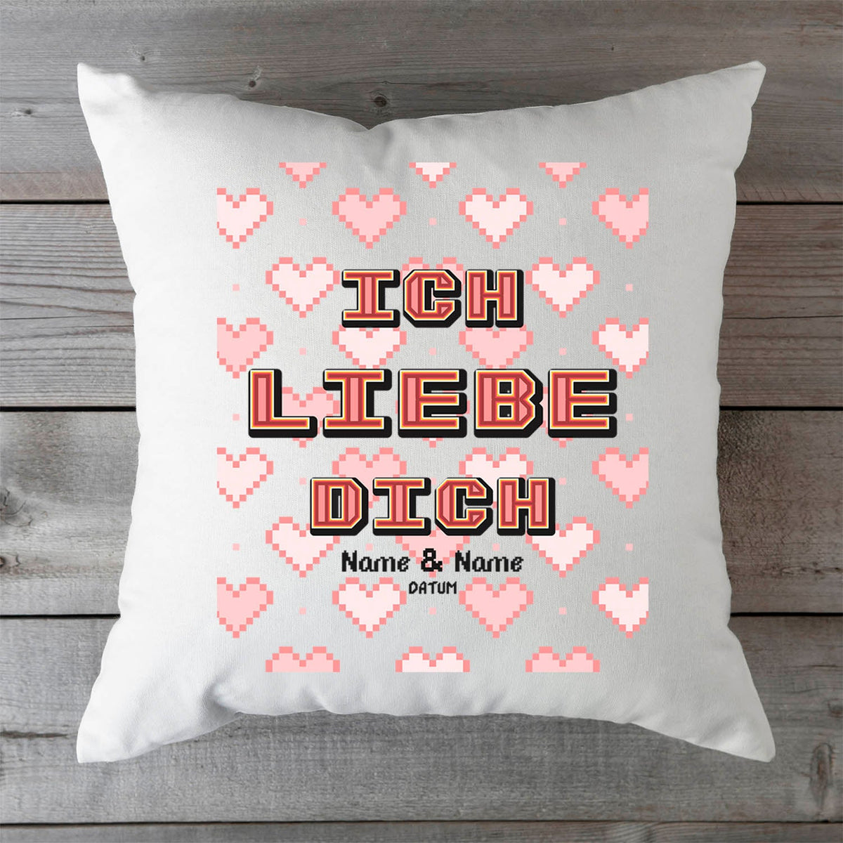 Bedrucktes Kissen mit Motiv "Pixel Heart"